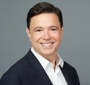 Tom Fernández