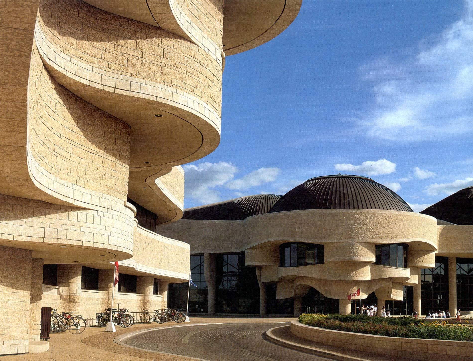 Canadian Museum of History by Douglas Cardinal